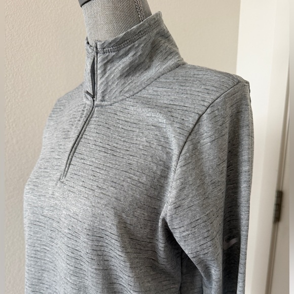 Nike Swift Women's Dri-FIT UV 1/4-Zip Running Top - Picture 3 of 8